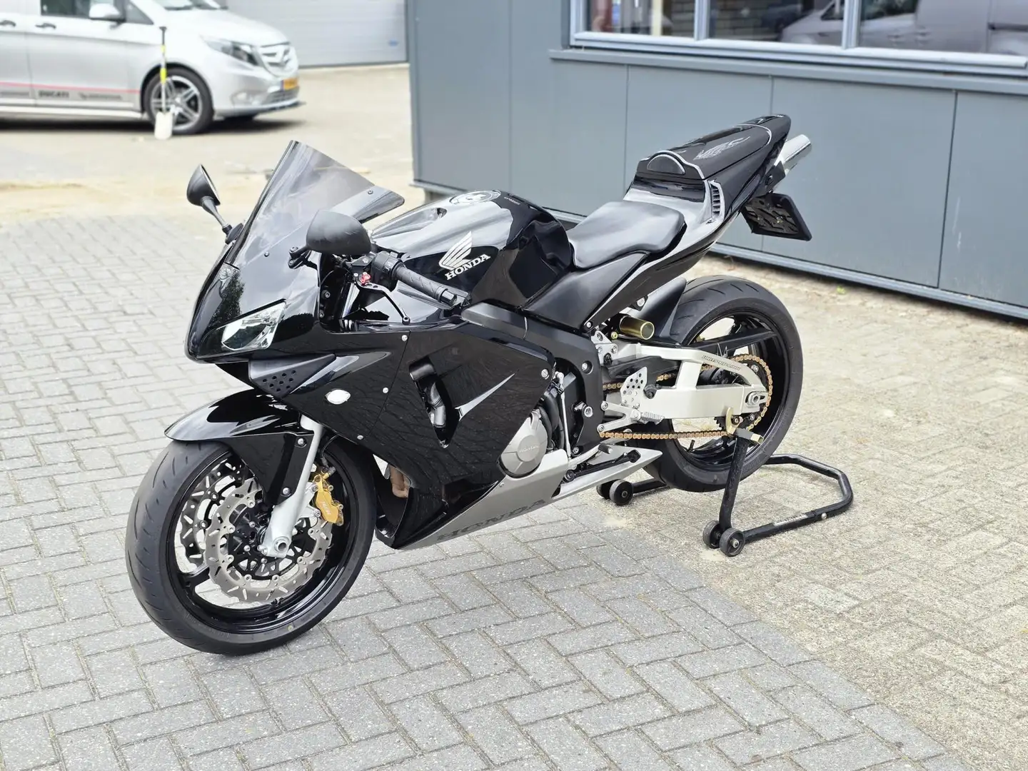 Honda CBR 600 Sport 600RR - 1