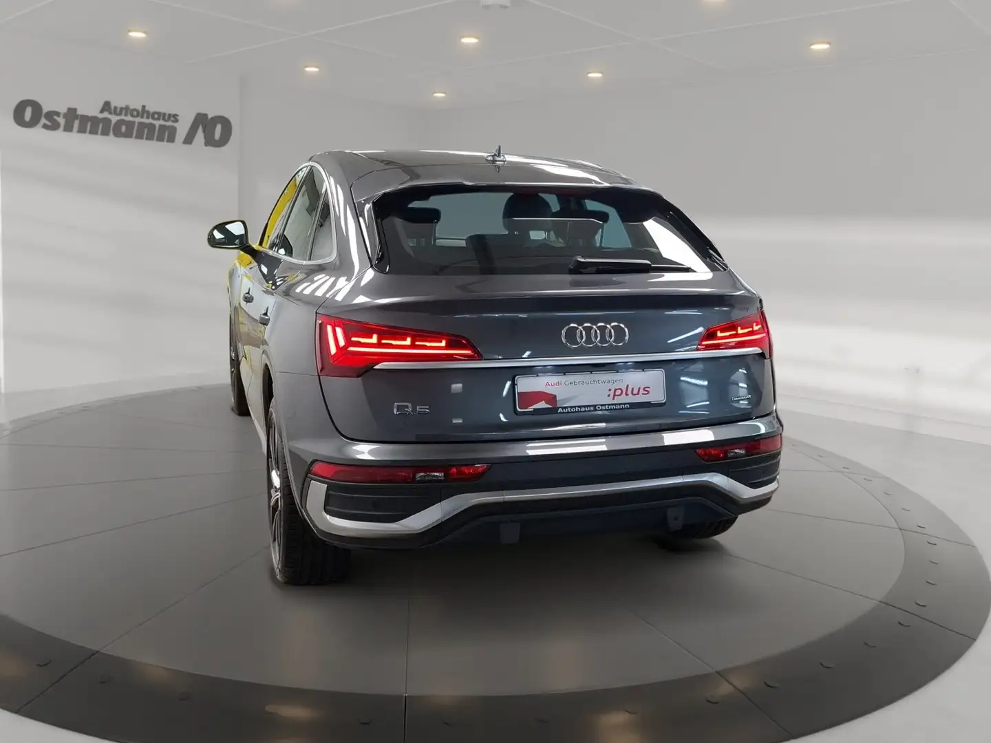 Audi Q5 Sportback 40 TDI quattro S line Matrix B&O Grau - 2