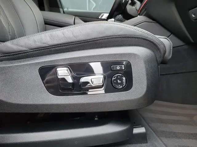 BMW X6 view 26