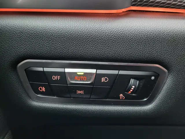 BMW X6 view 21