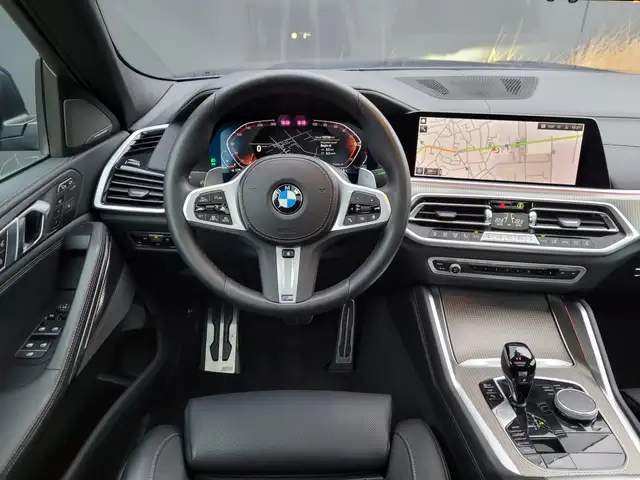BMW X6 view 19