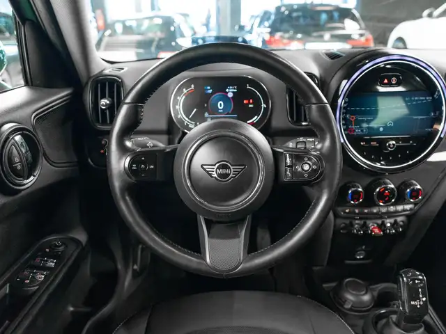 Mini Cooper Cooper view 12