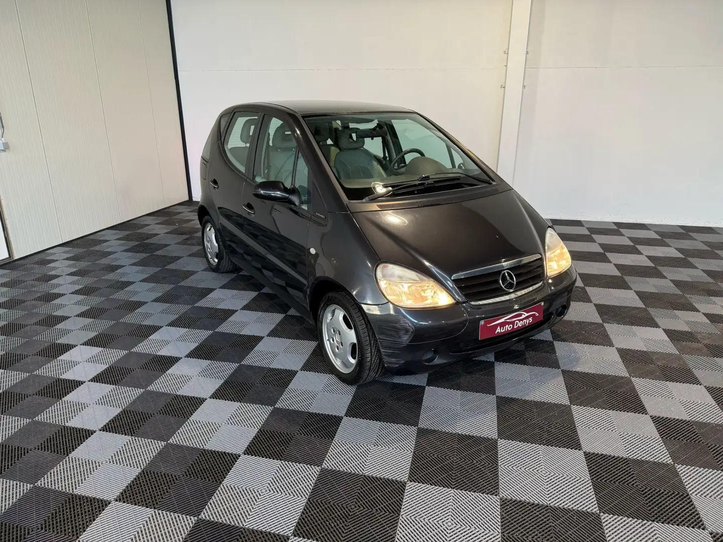 Mercedes-Benz A 140 Benzine AUTOMATIQUE bj. 2000 109000km EXPORT Gris - 1