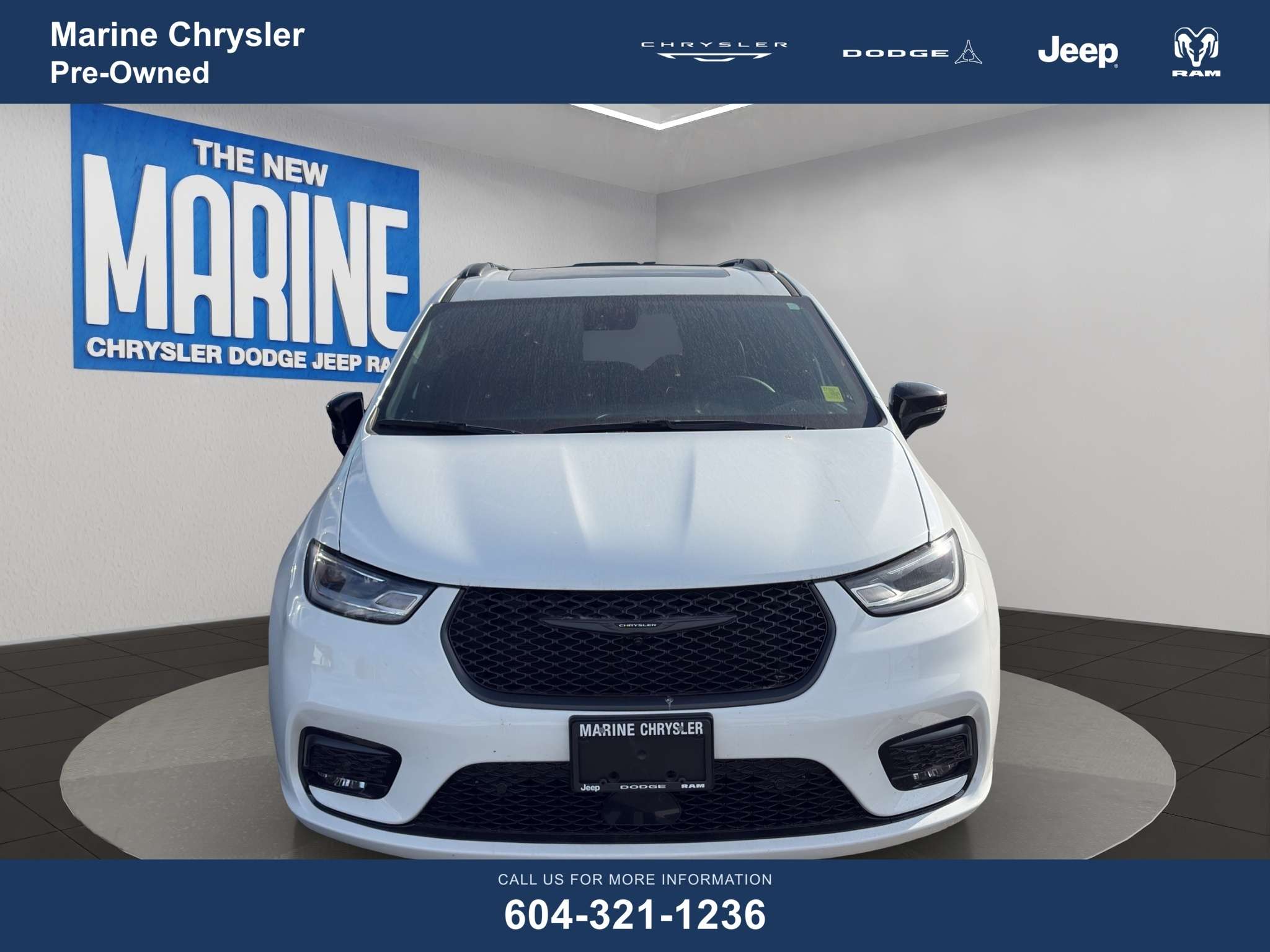 2024 Chrysler Pacifica Hybrid Premium S Appearance FWD