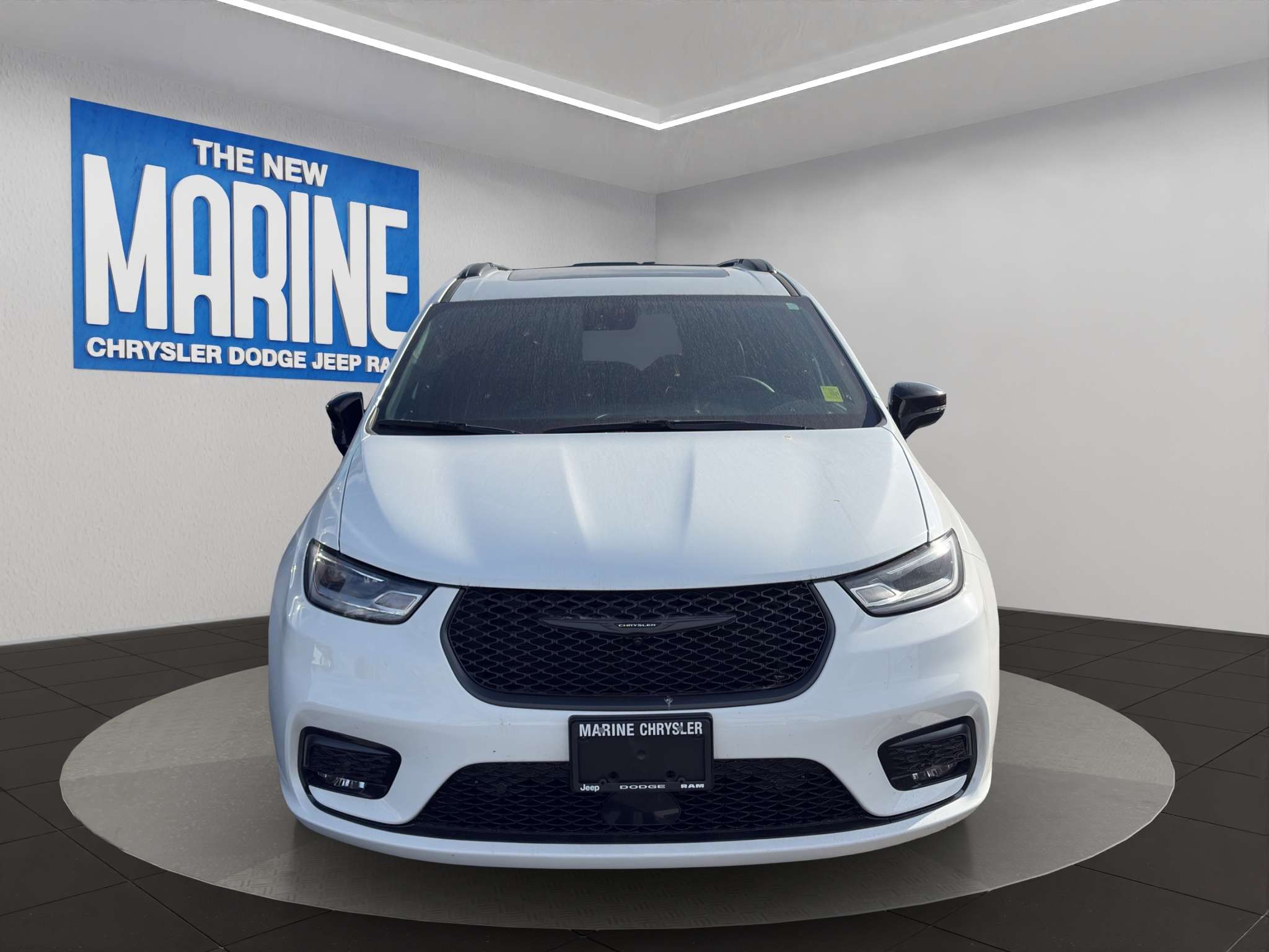  2024 Chrysler Pacifica Hybrid Premium S Appearance FWD   