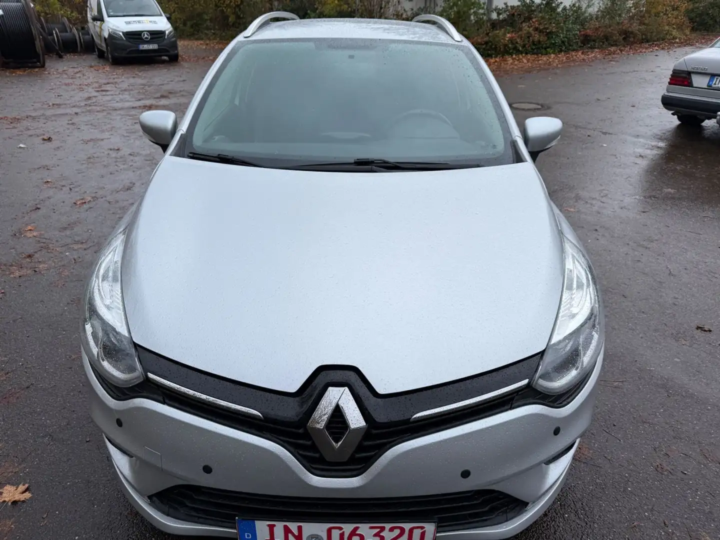 Renault Clio IV Grand  Kombi Limo,PDC,Klima,Navi Grau - 2