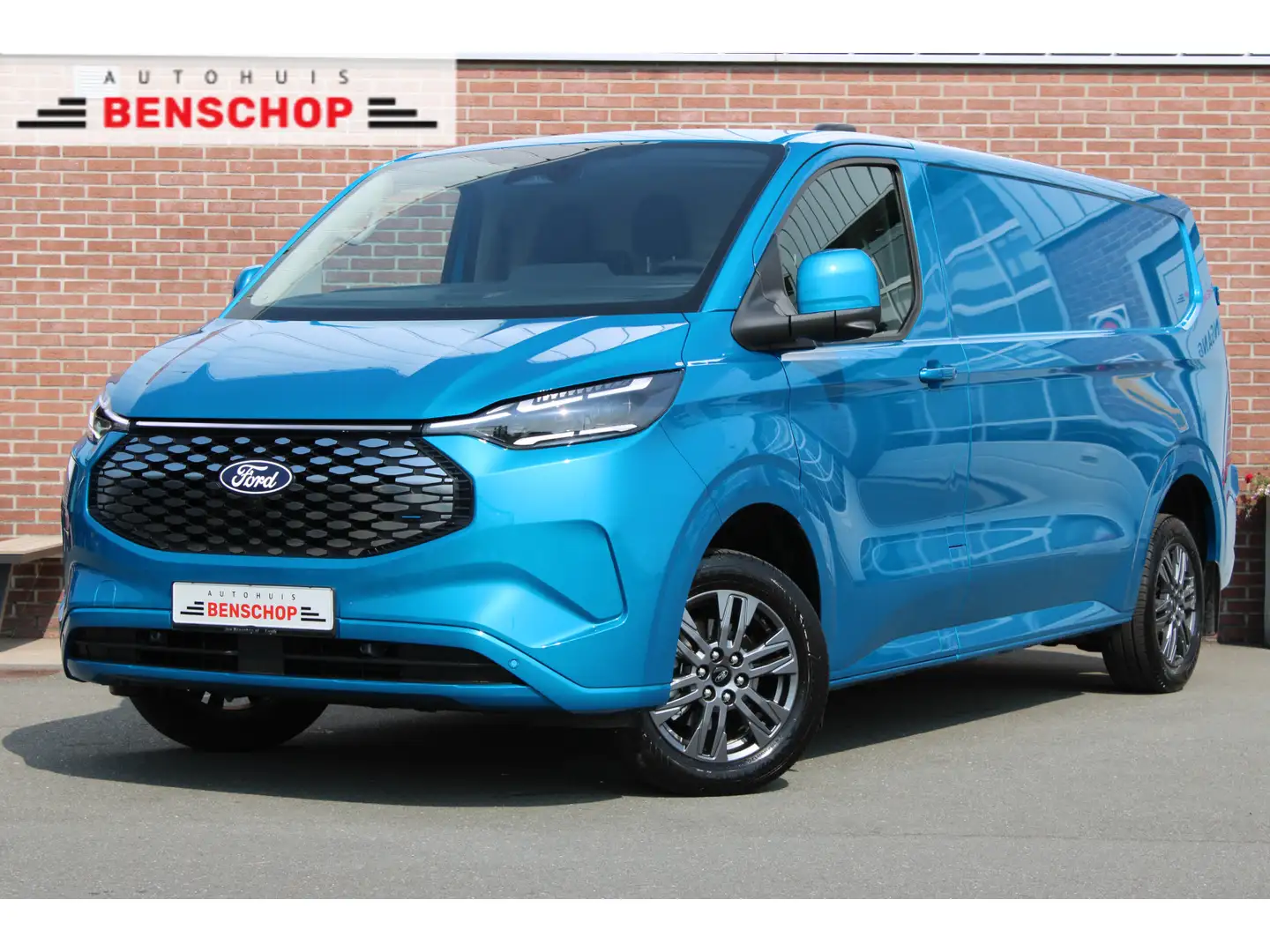 Ford Transit Custom E-Transit 340 L2H1 218PK Limited 65 kWh |MATRIX-LE Blau - 1