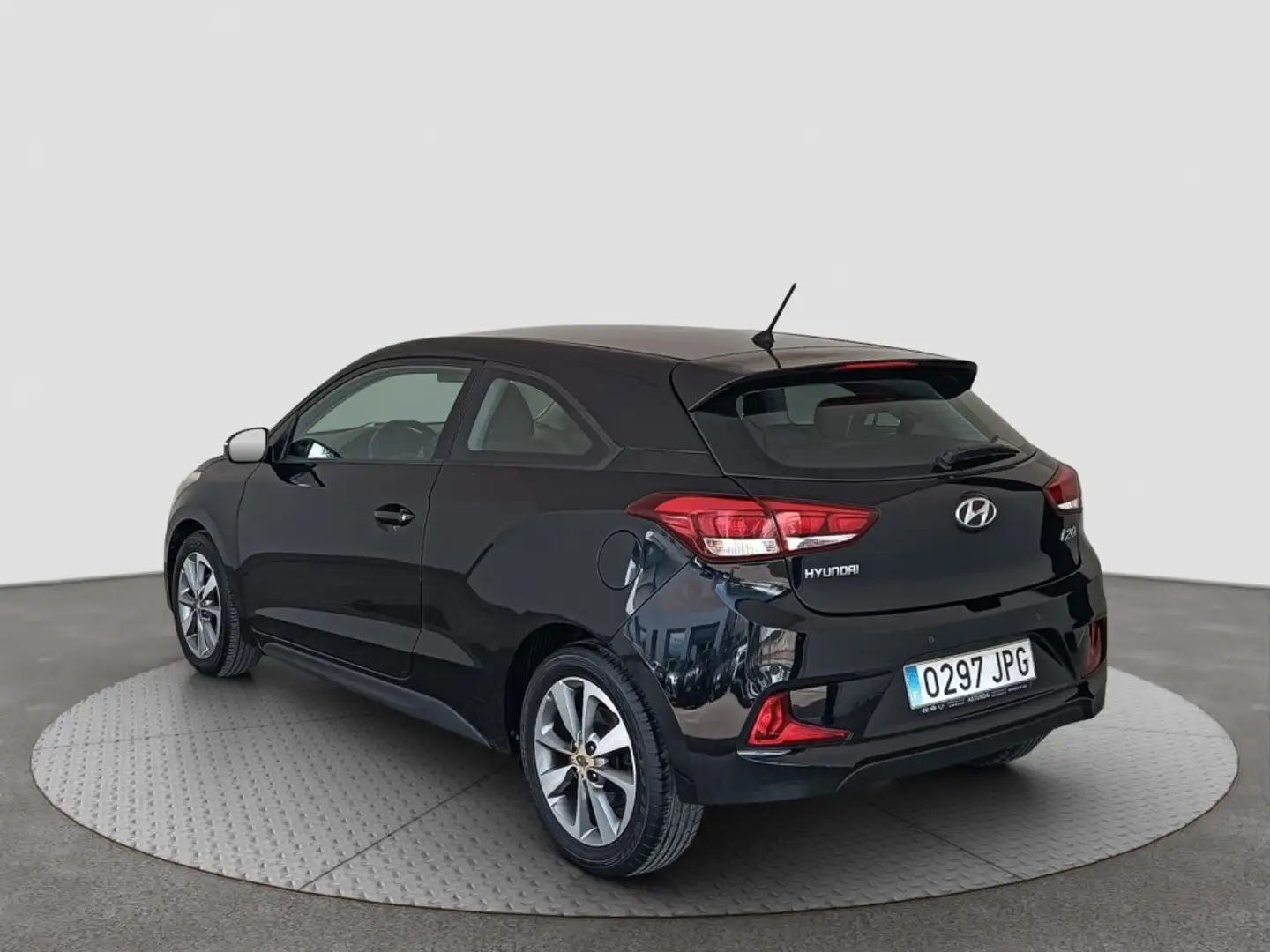 Hyundai i20 Coupé 1.2 BD Tecno Negro - 2