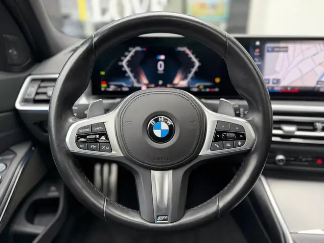 BMW 3 Series view 8