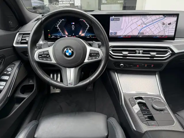 BMW 3 Series view 3