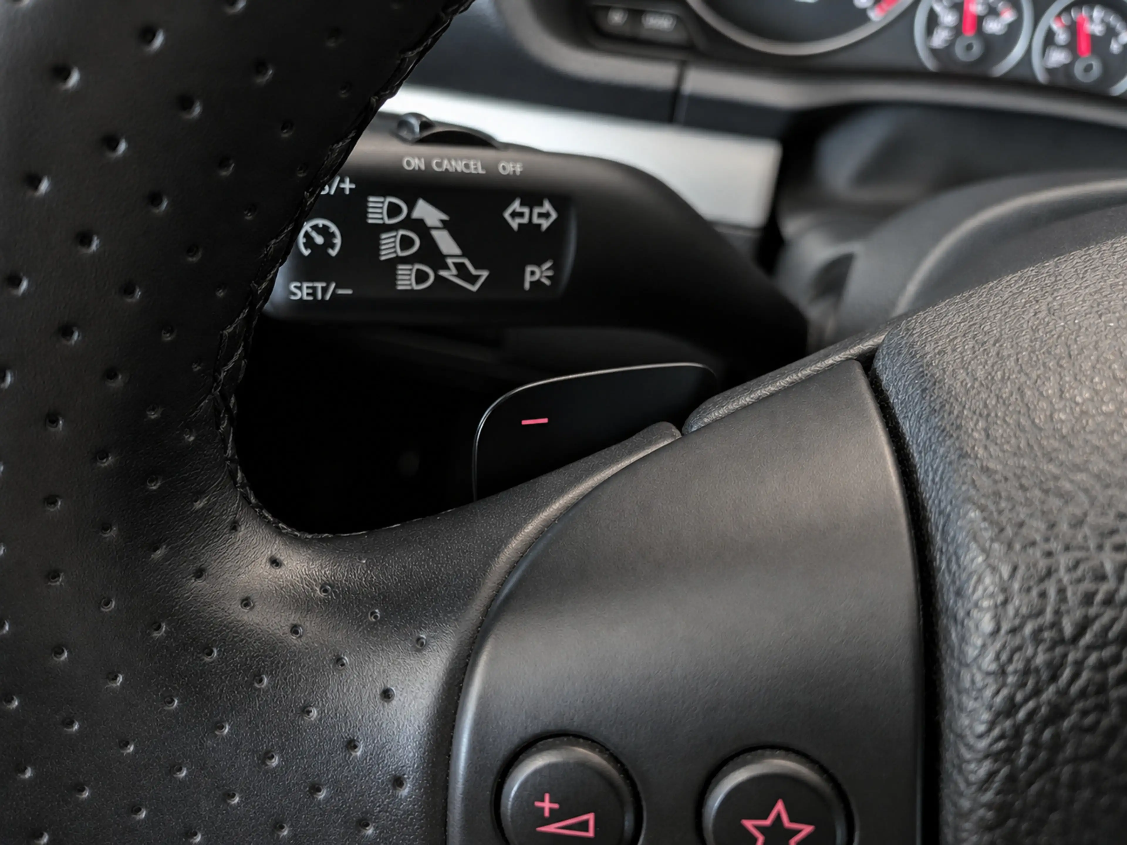 Volkswagen Scirocco 2.0 TSI Automaat Airco, Cruise Control, Stuurbekra — photo 14