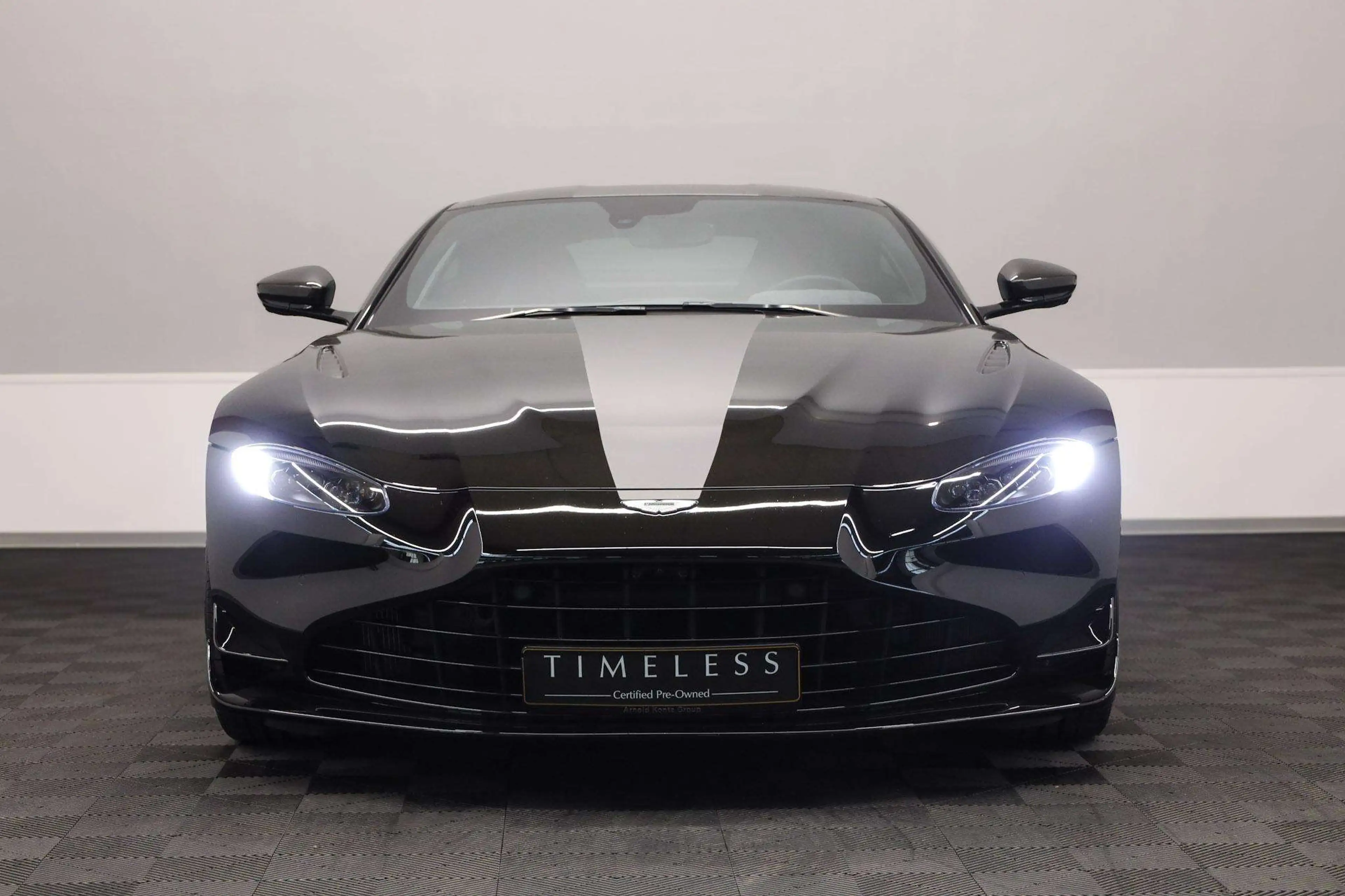 Aston Martin Vantage F1 Edition — photo 2