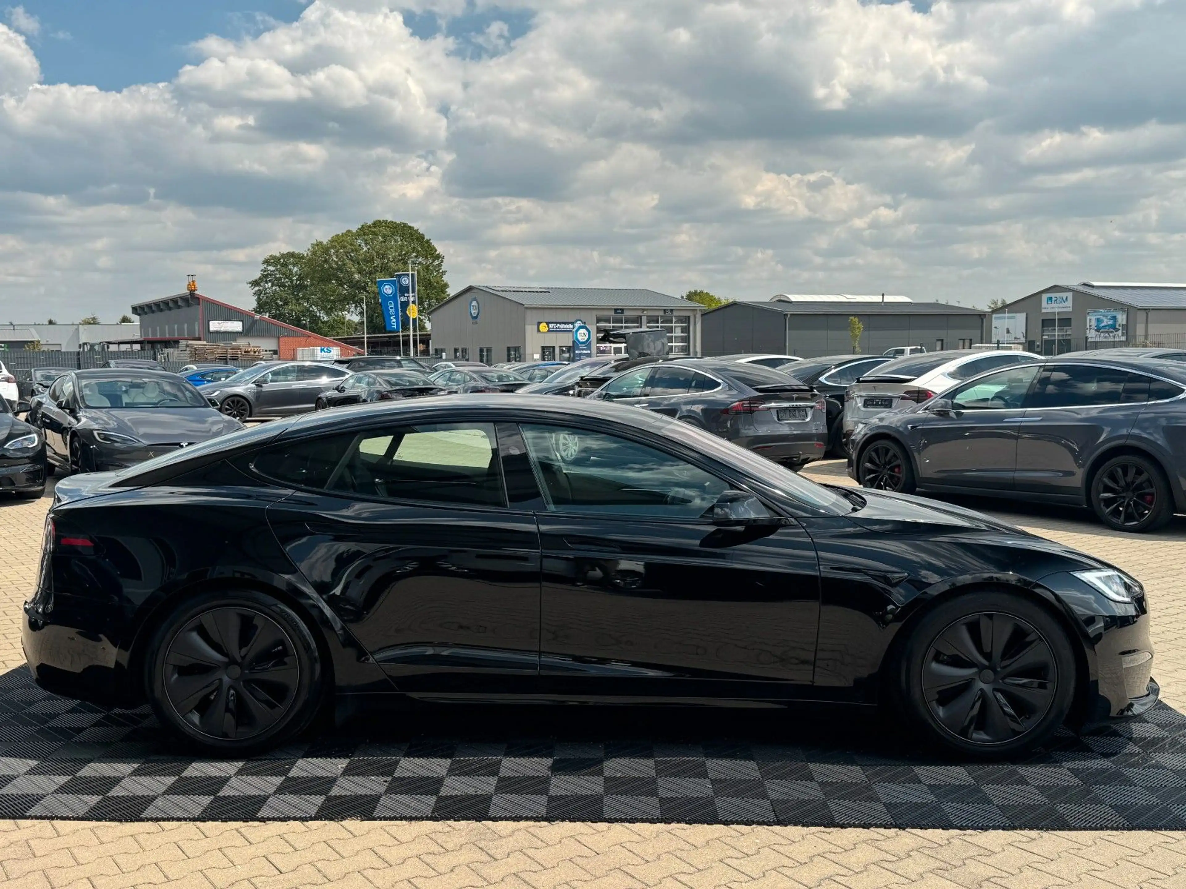Tesla Model S MODEL S PALLADIUM | MATRIX | HARDWARE 4 — photo 11