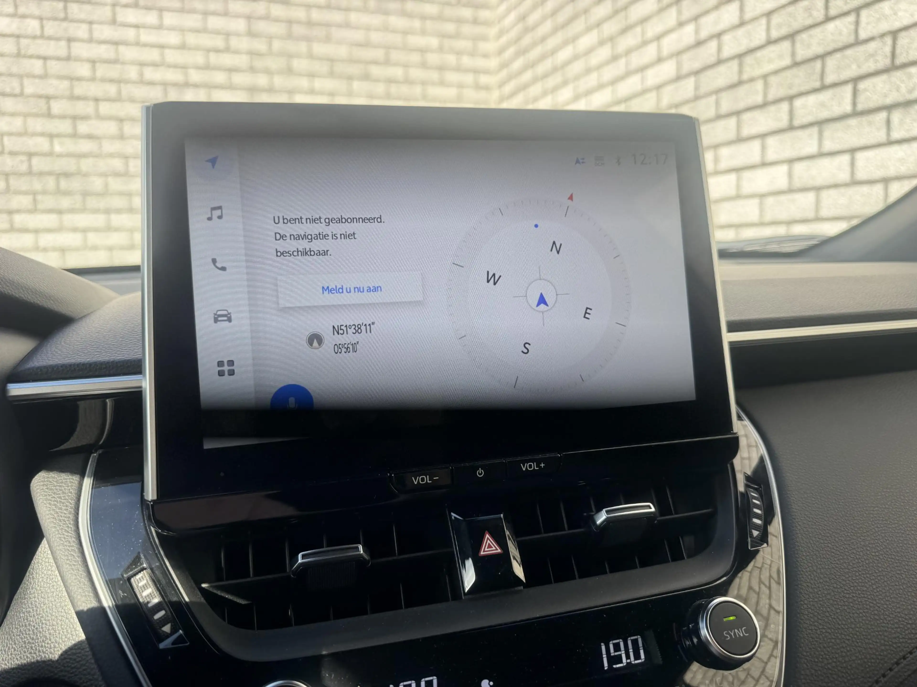 Toyota Corolla Cross 2.0 High Power Hybrid First Edition | Trekhaak | C — photo 11