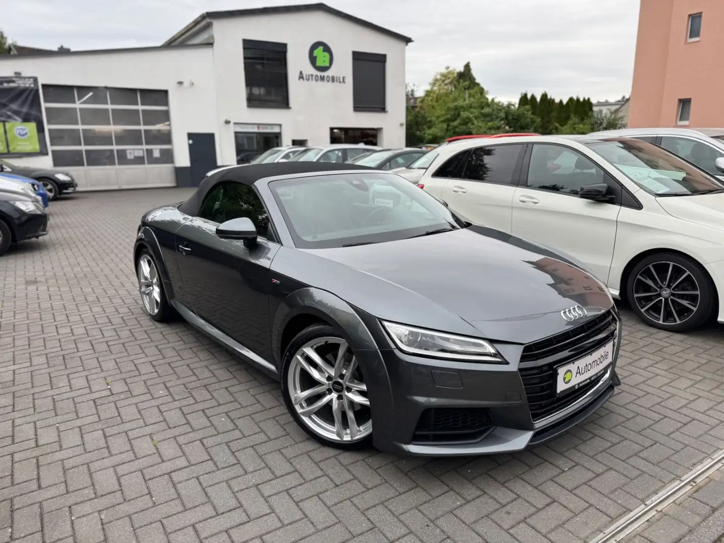 Audi TT Roadster 2.0 TFSI S-Line*NAVI*PDC*SHZ*LED Szary - 1