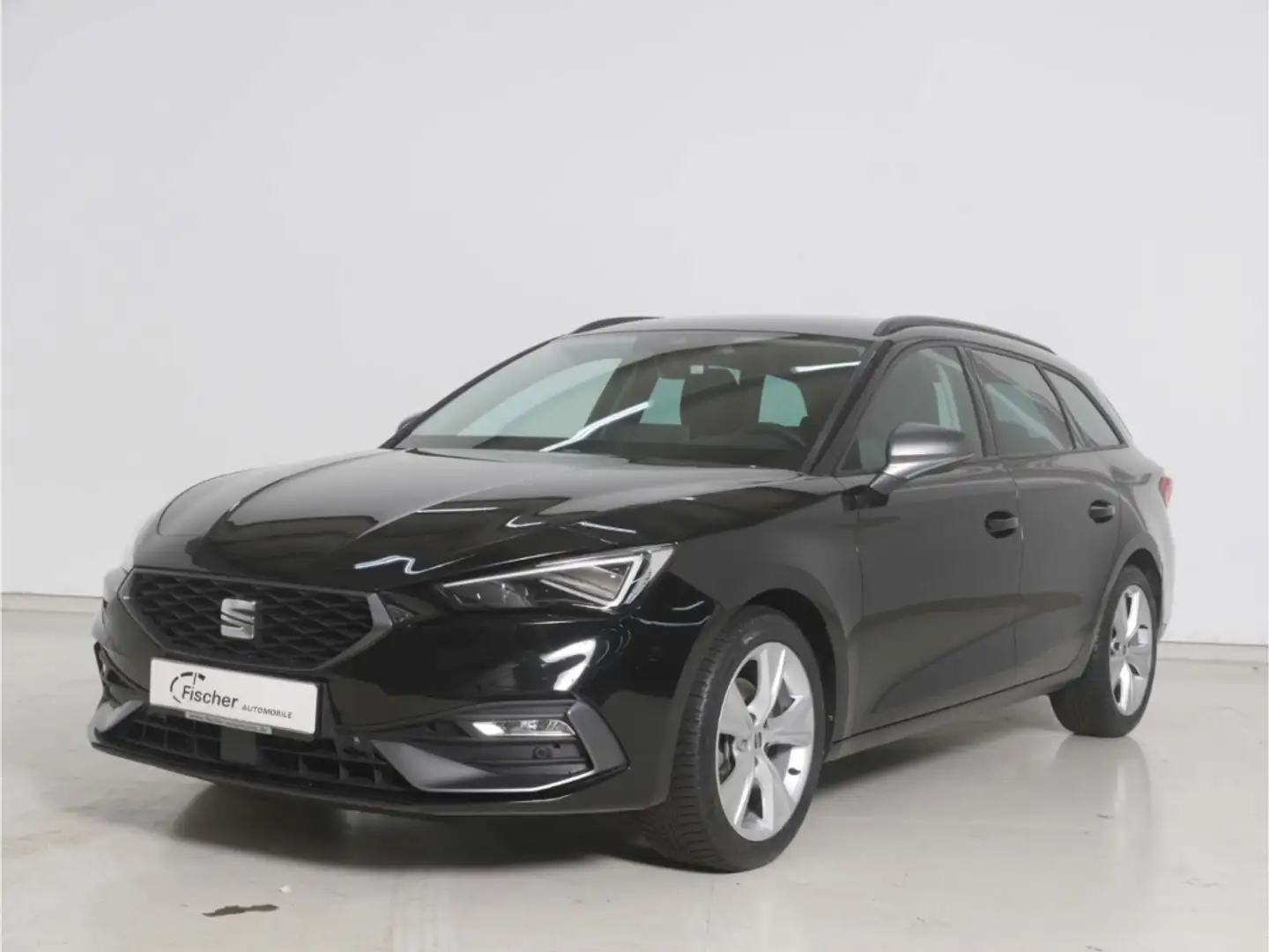 SEAT Leon Sportstourer 1.5 eTSI DSG FR LED/NAV/KAMERA Schwarz - 2