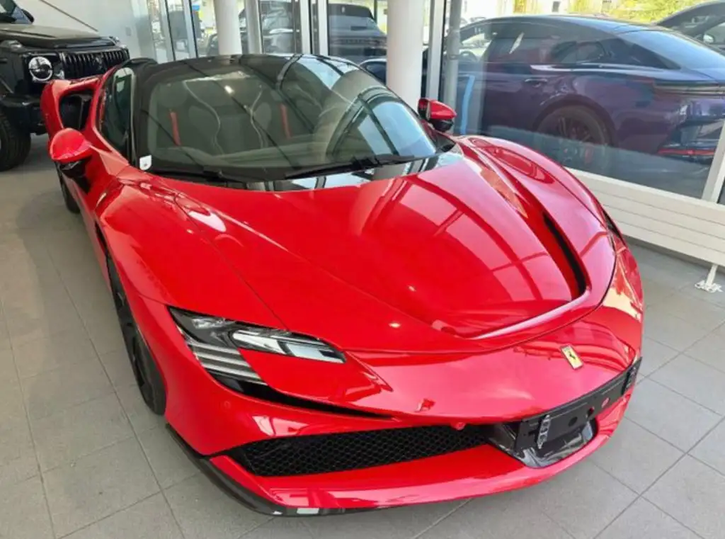 Ferrari SF90 Spider 2024 из Европы — купить под ключ