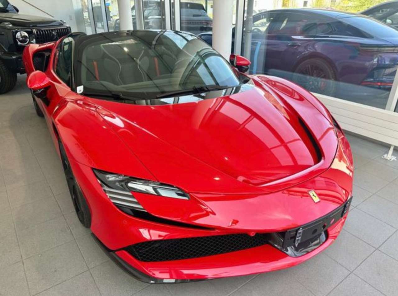 Ferrari SF90 Spider SF 90 SPIDER/CARBONIO/ SOLLEVATORE/ SUPERRACING/20