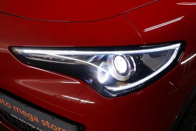 Alfa Romeo Stelvio 2.0 Turbo 16V Ti Q4 Kamera/ACC/AUT/Navi