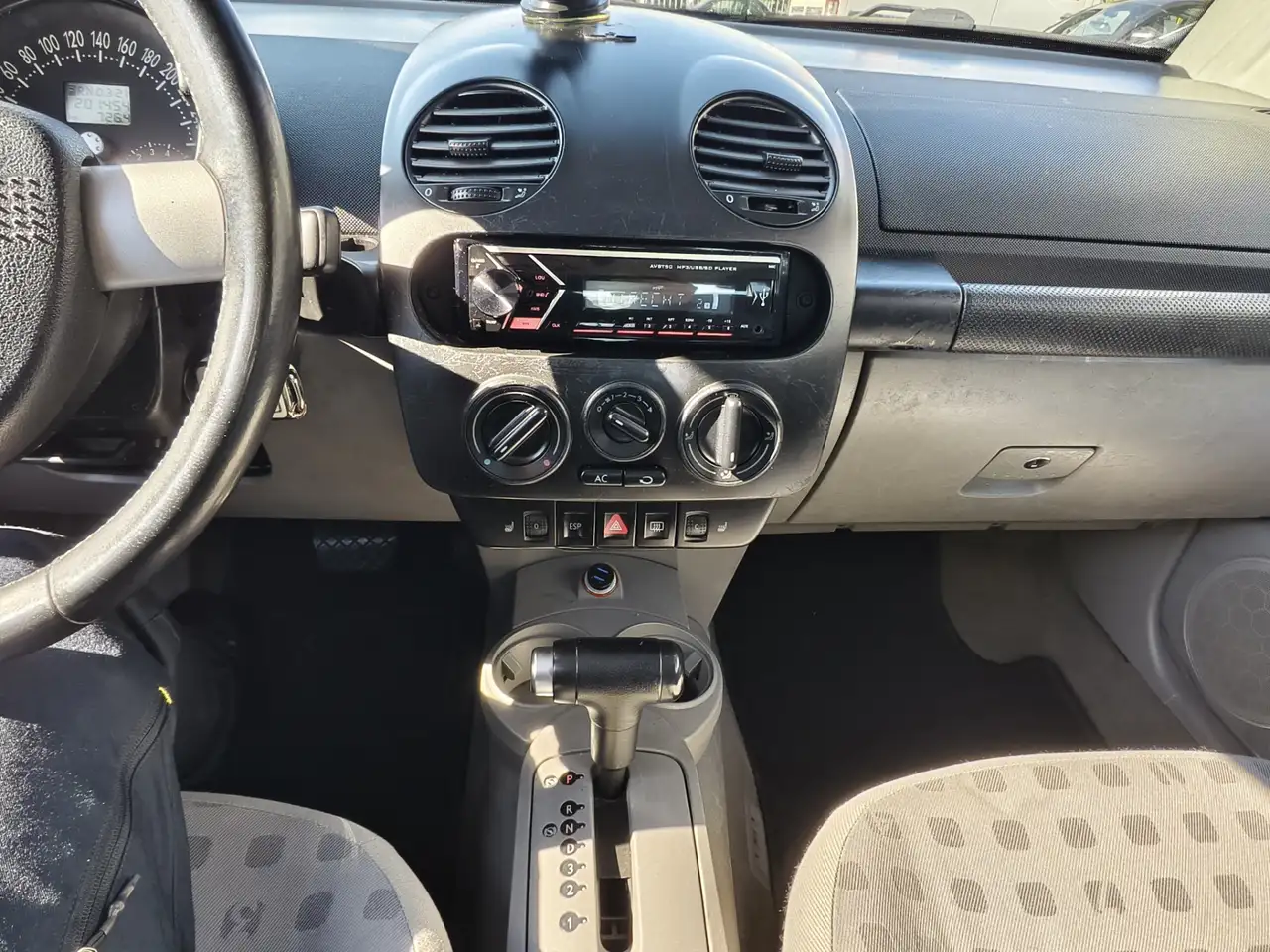 Volkswagen New Beetle 1.8-5V Turbo Highline // AUTOMAAT / AIRCO / STOELV, foto 11