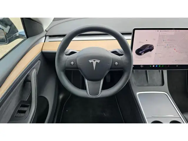 Tesla Model Y view 7