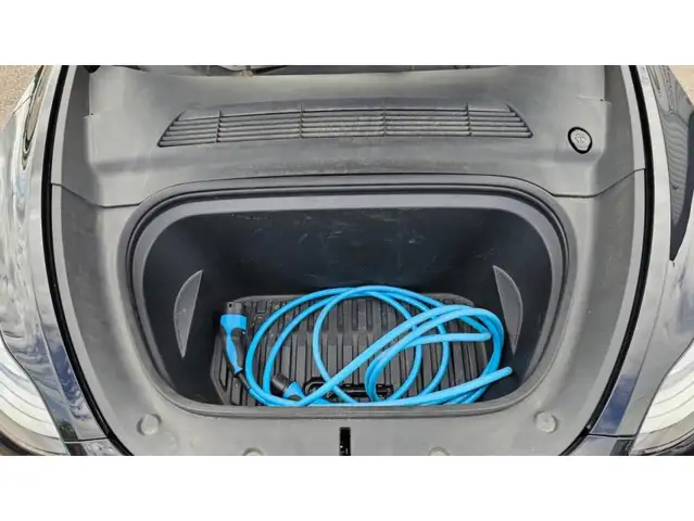 Tesla Model Y view 28