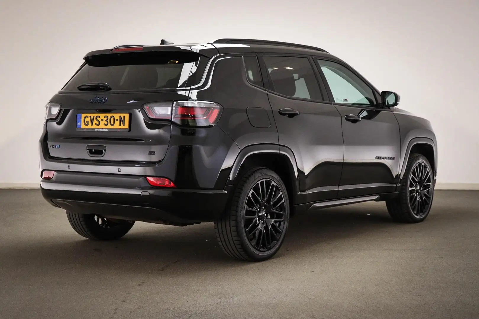 Jeep Compass 4xe 240 Plug-in Hybrid Electric S | WINTER PACK | Negro - 2