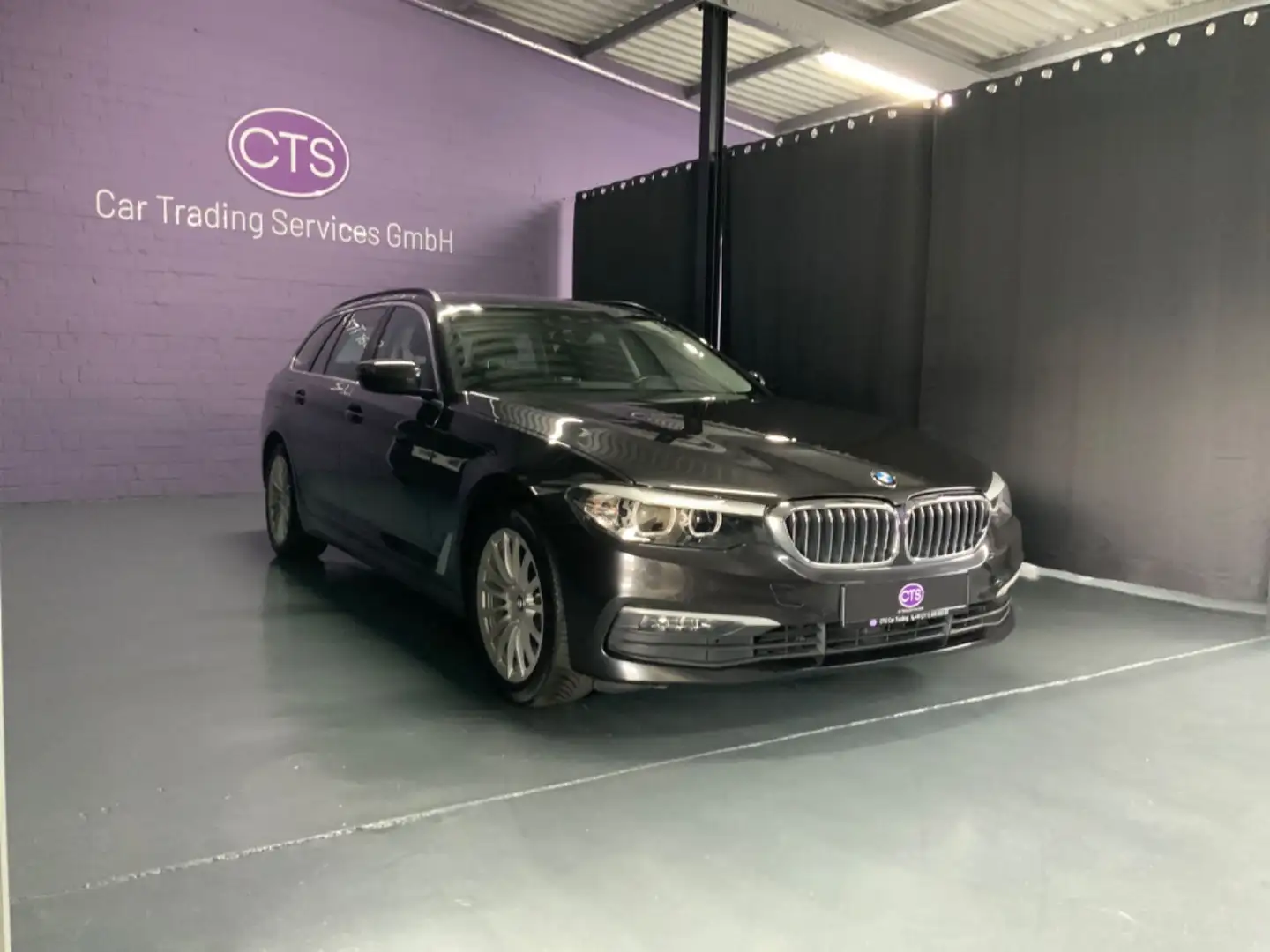 BMW 520 Touring/BUSINESS PAKET-Head-Up Display Grau - 2