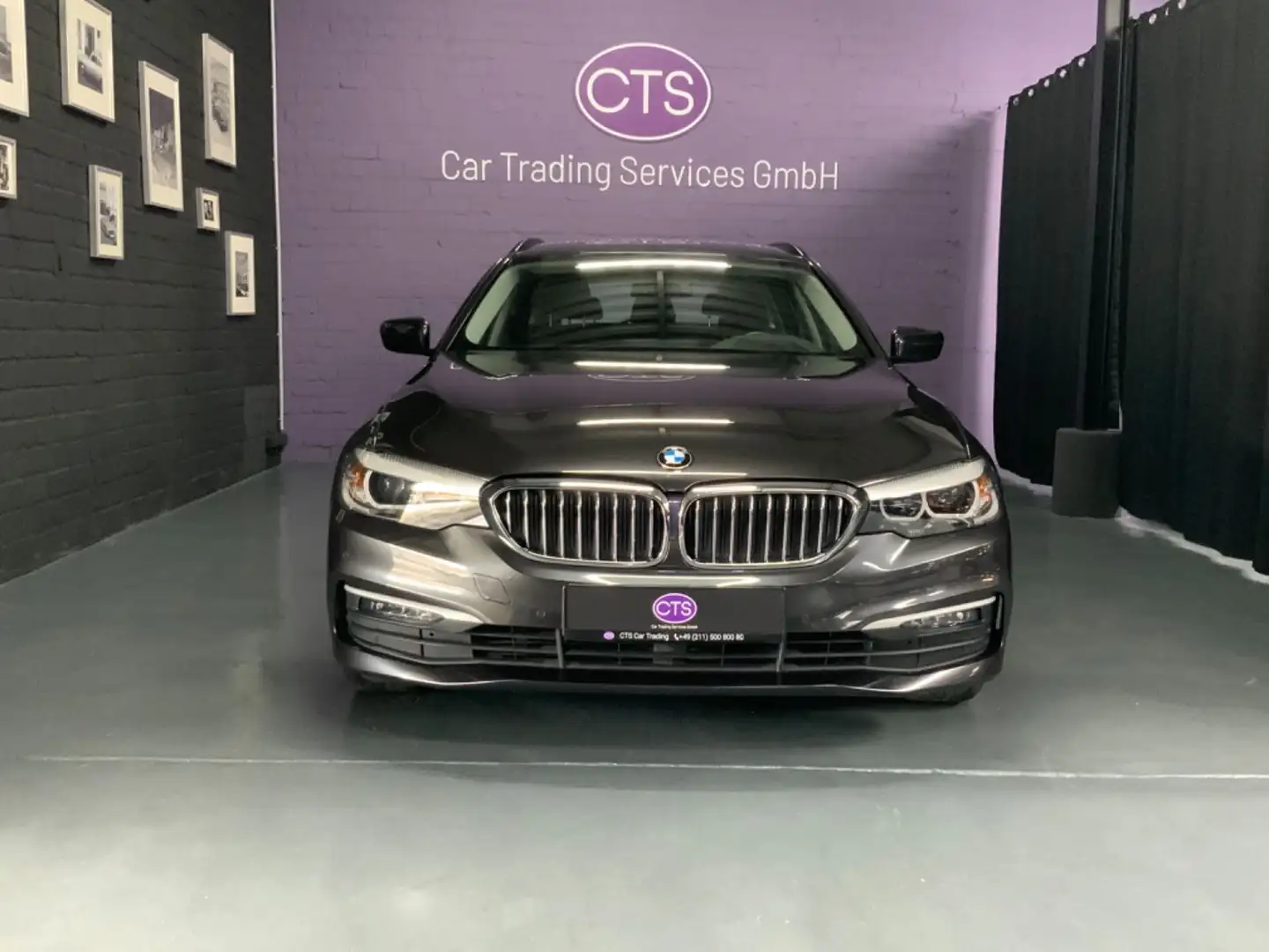 BMW 520 Touring/BUSINESS PAKET-Head-Up Display Grau - 1