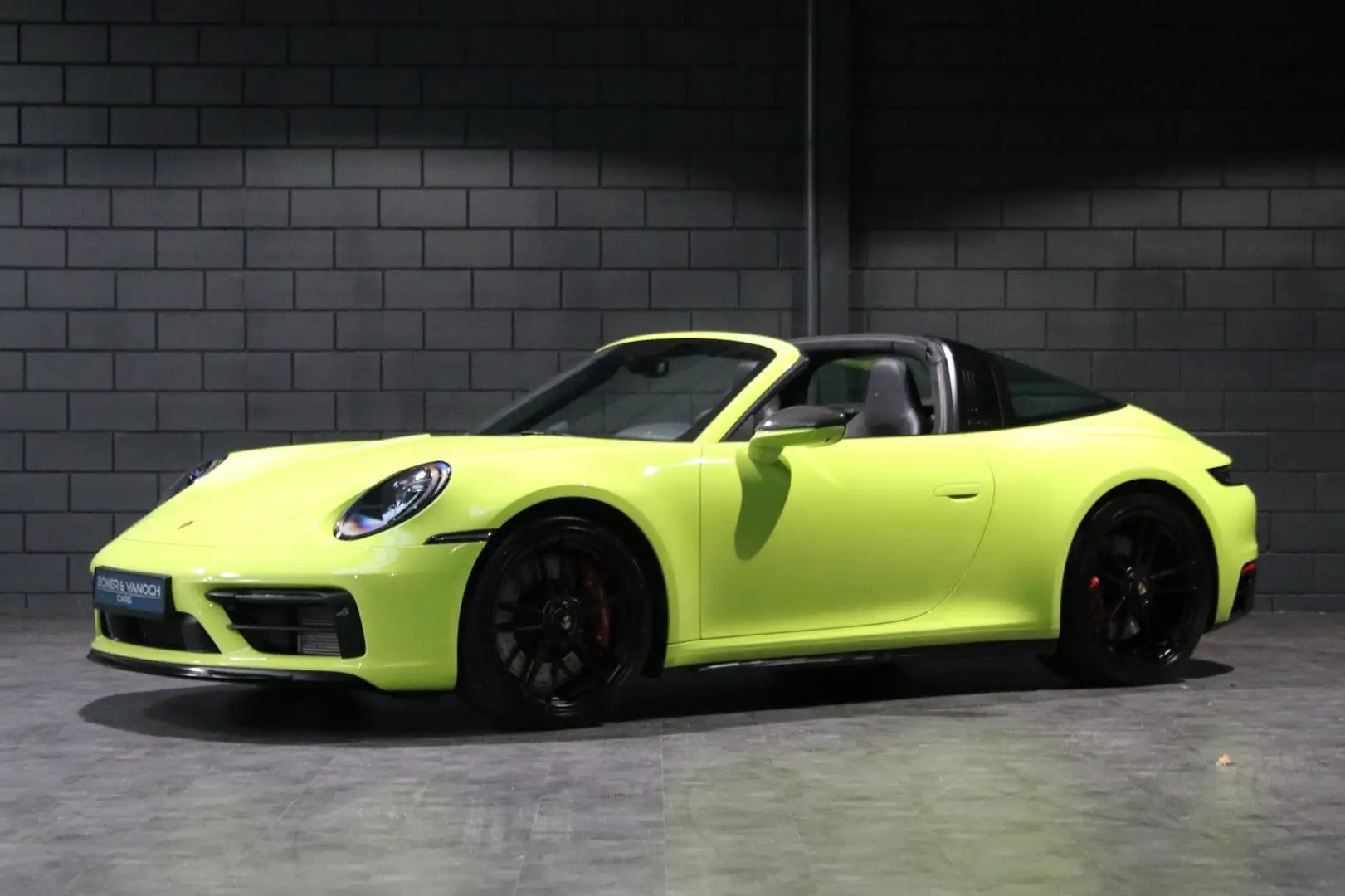 Porsche 992 Targa 4 GTS Lift Bose Race Led Carbon 7 Gang Grün - 1