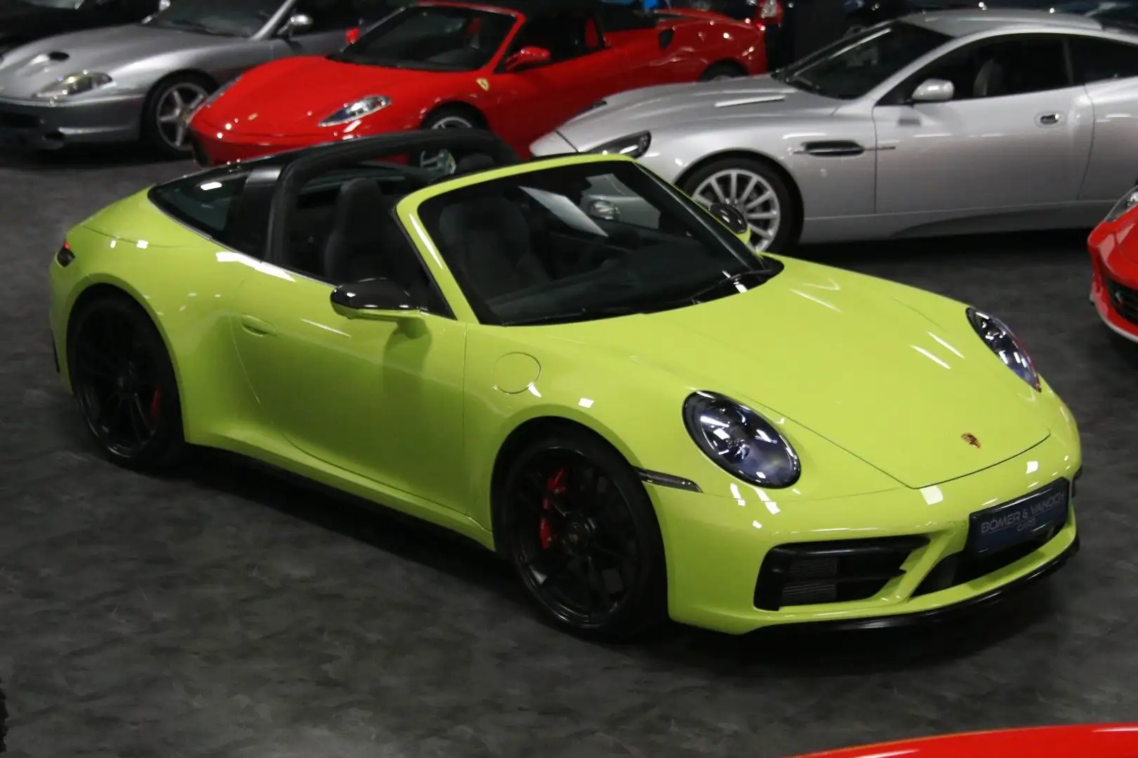 Porsche 992 Targa 4 GTS Lift Bose Race Led Carbon 7 Gang Grün - 2