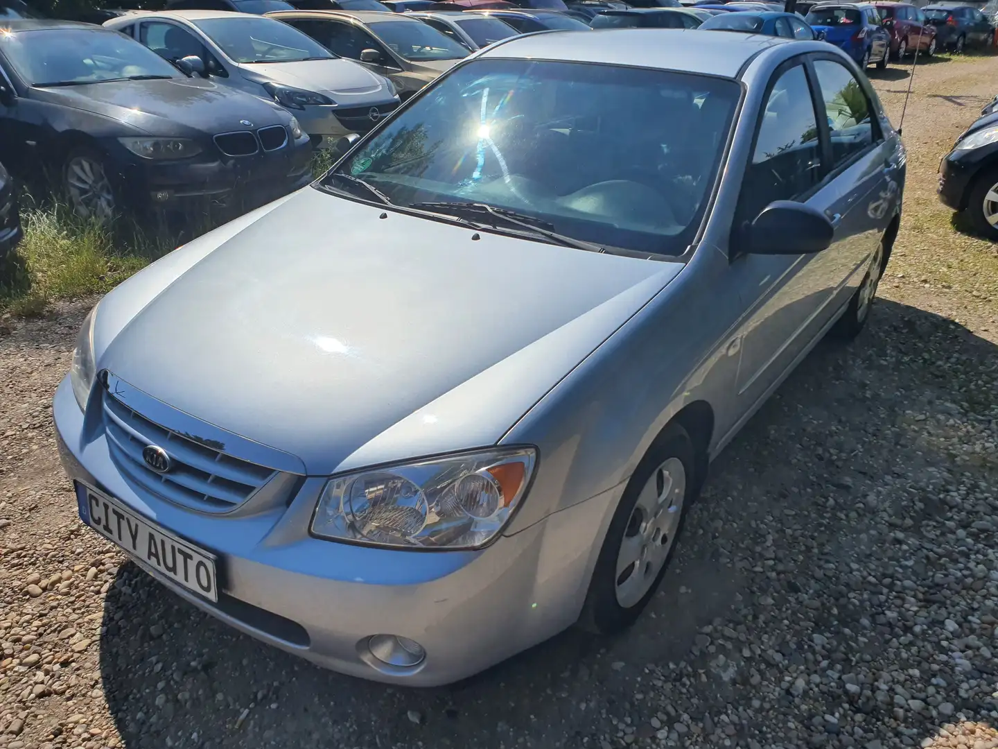Kia Cerato 1.6 LX Plateado - 1