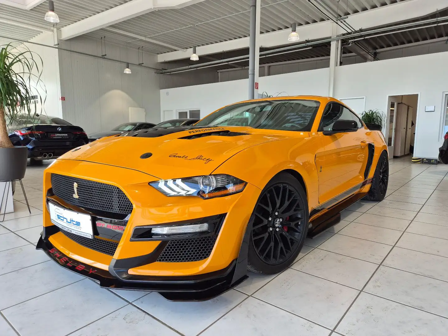 Ford Mustang GT 5.0 Shelby Optik Orange - 1