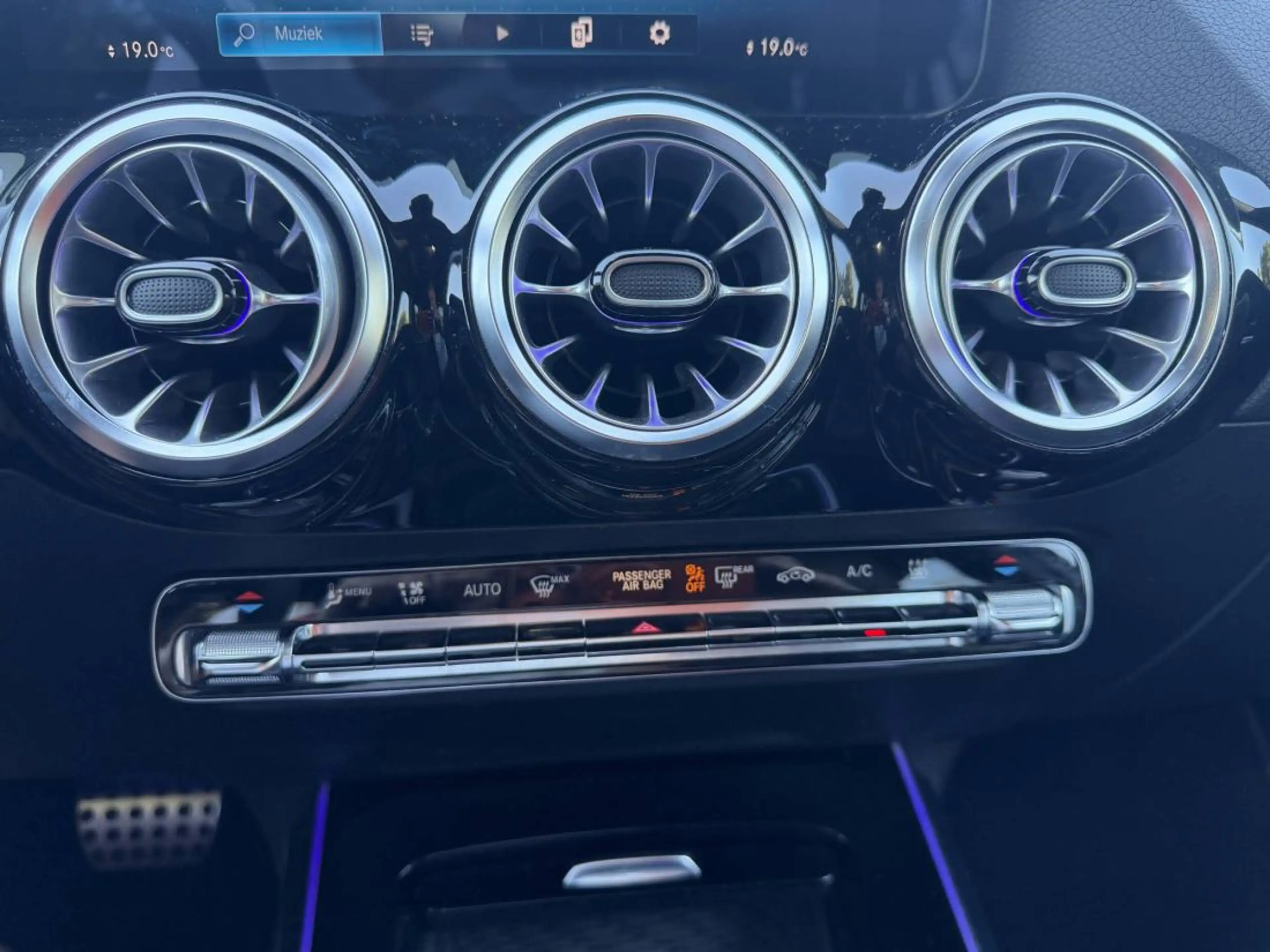 Mercedes-Benz EQA 250 Business Solution Luxury 67 kWh — photo 11