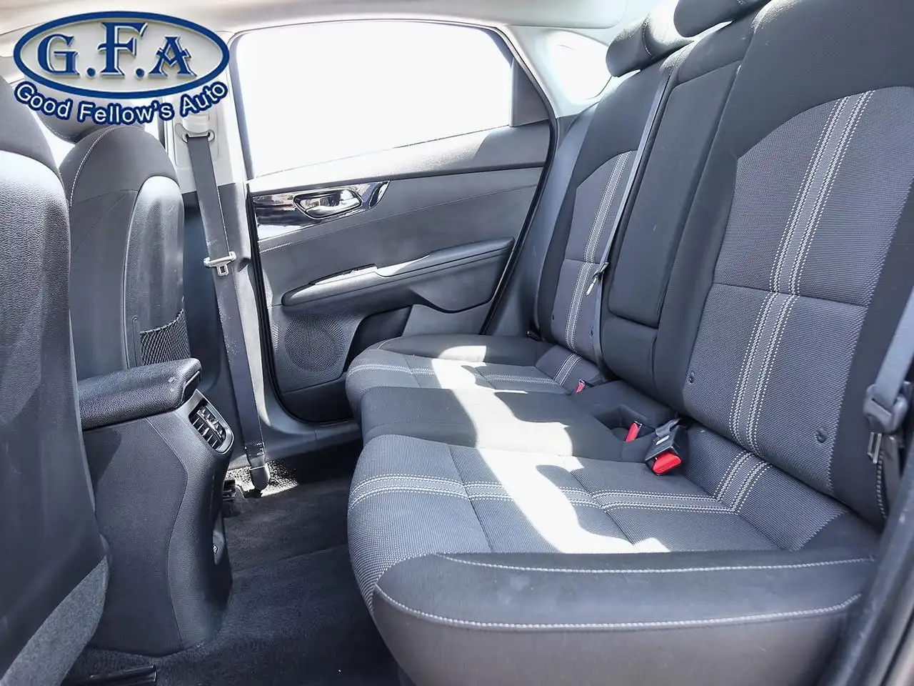 Kia Forte снимка Kia Forte