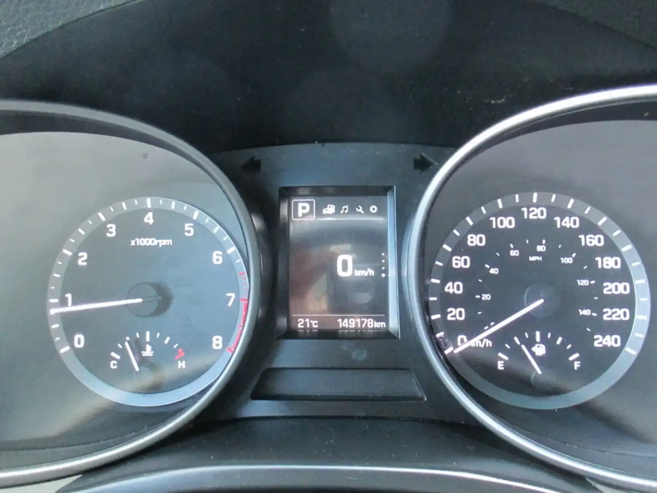 Hyundai SANTA FE снимка Hyundai SANTA FE