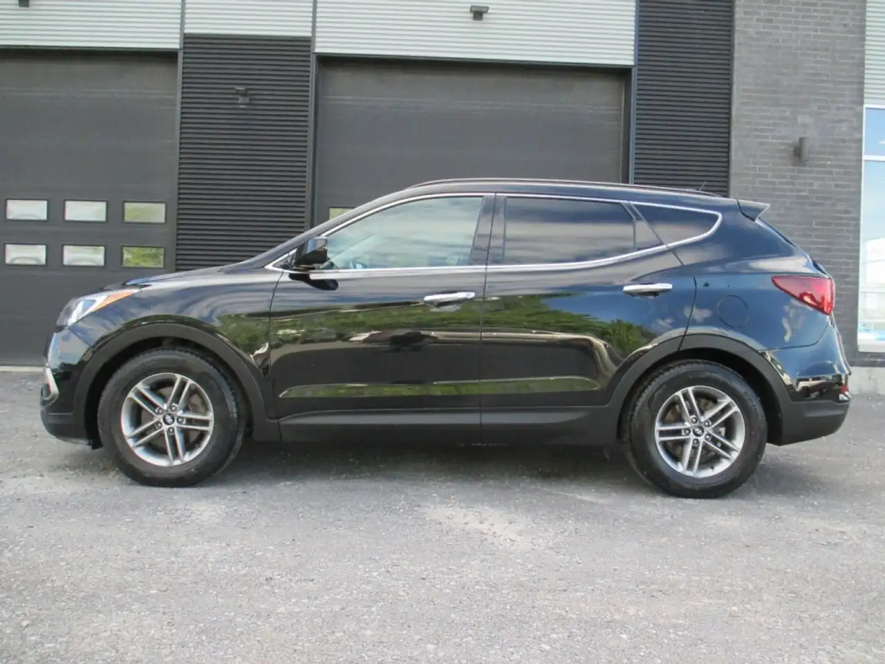Hyundai SANTA FE снимка Hyundai SANTA FE