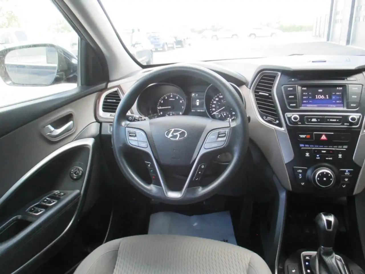 Hyundai SANTA FE снимка Hyundai SANTA FE