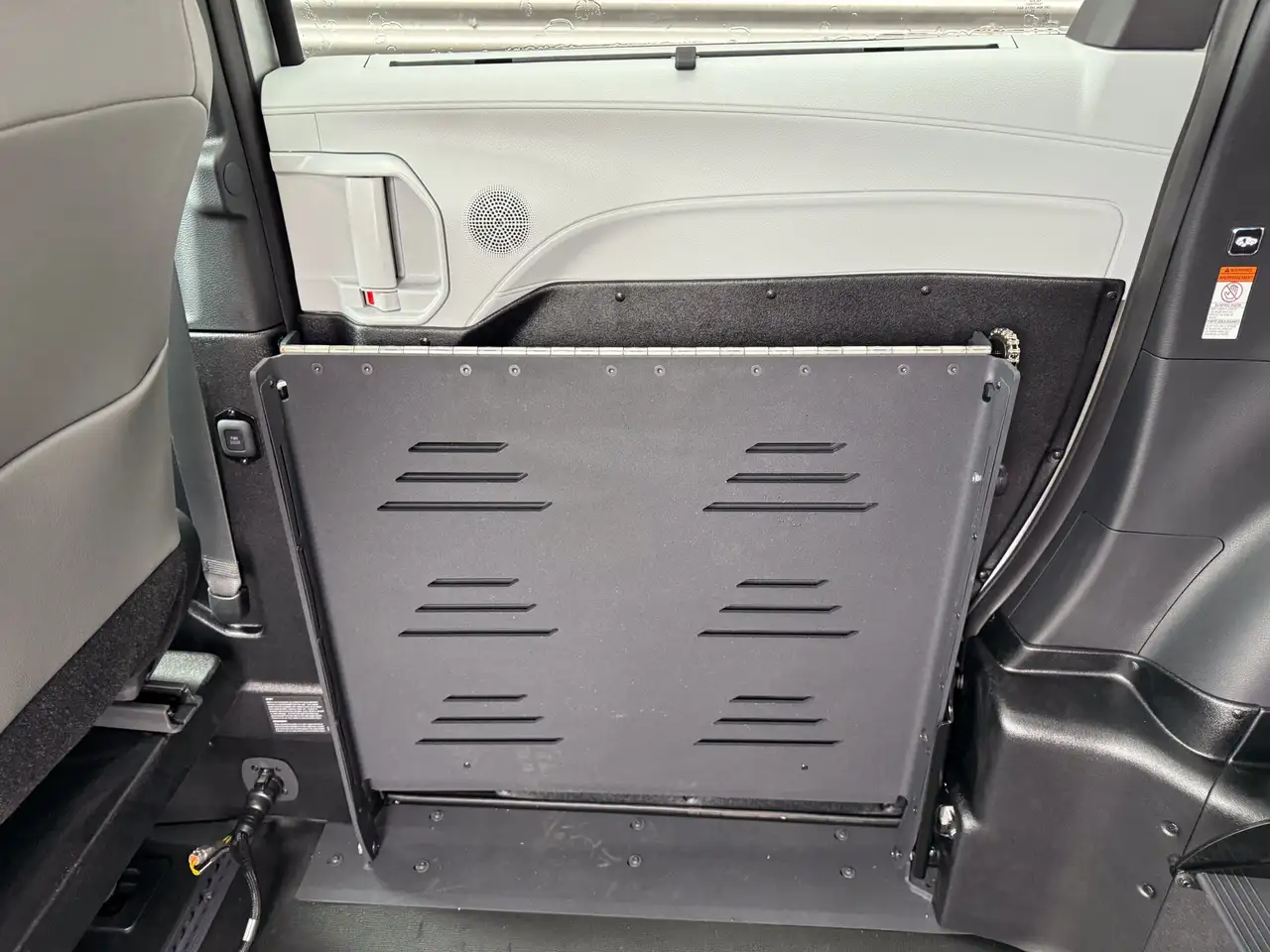 Toyota Sienna снимка Toyota Sienna