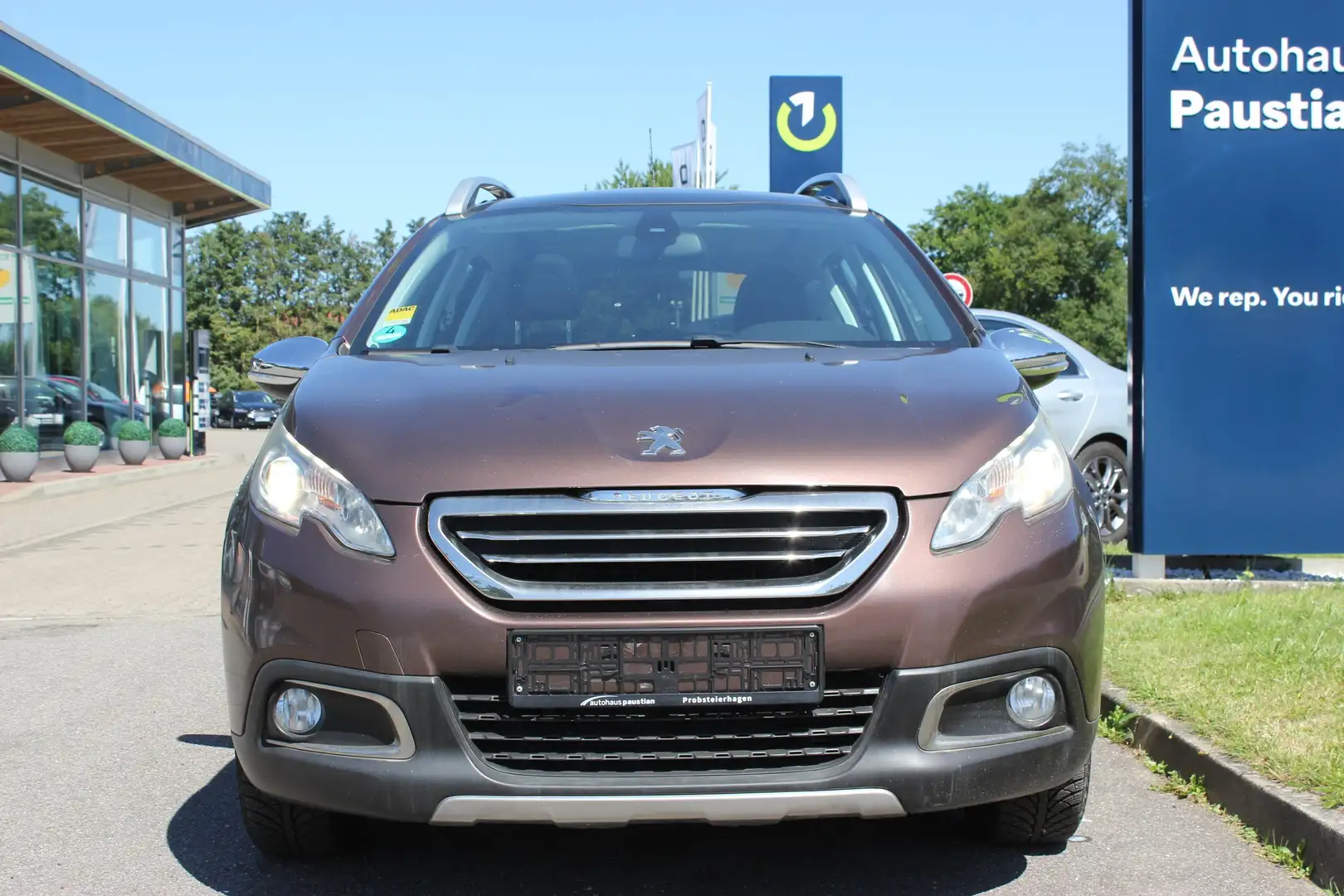 Peugeot 2008 Allure Brun - 2