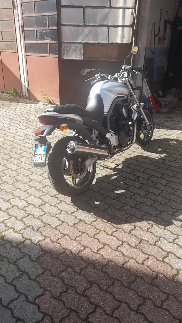 Yamaha BT 1100 Bulldog Срібний - 1