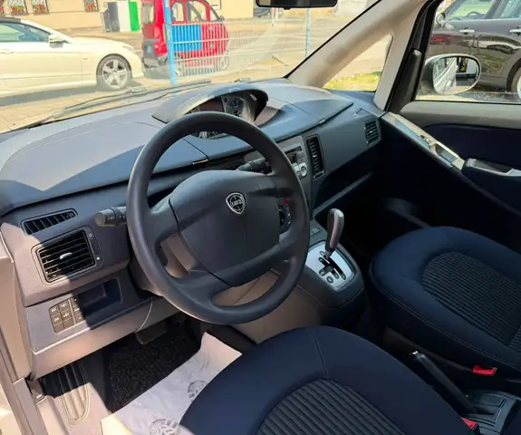 Lancia Musa view 11
