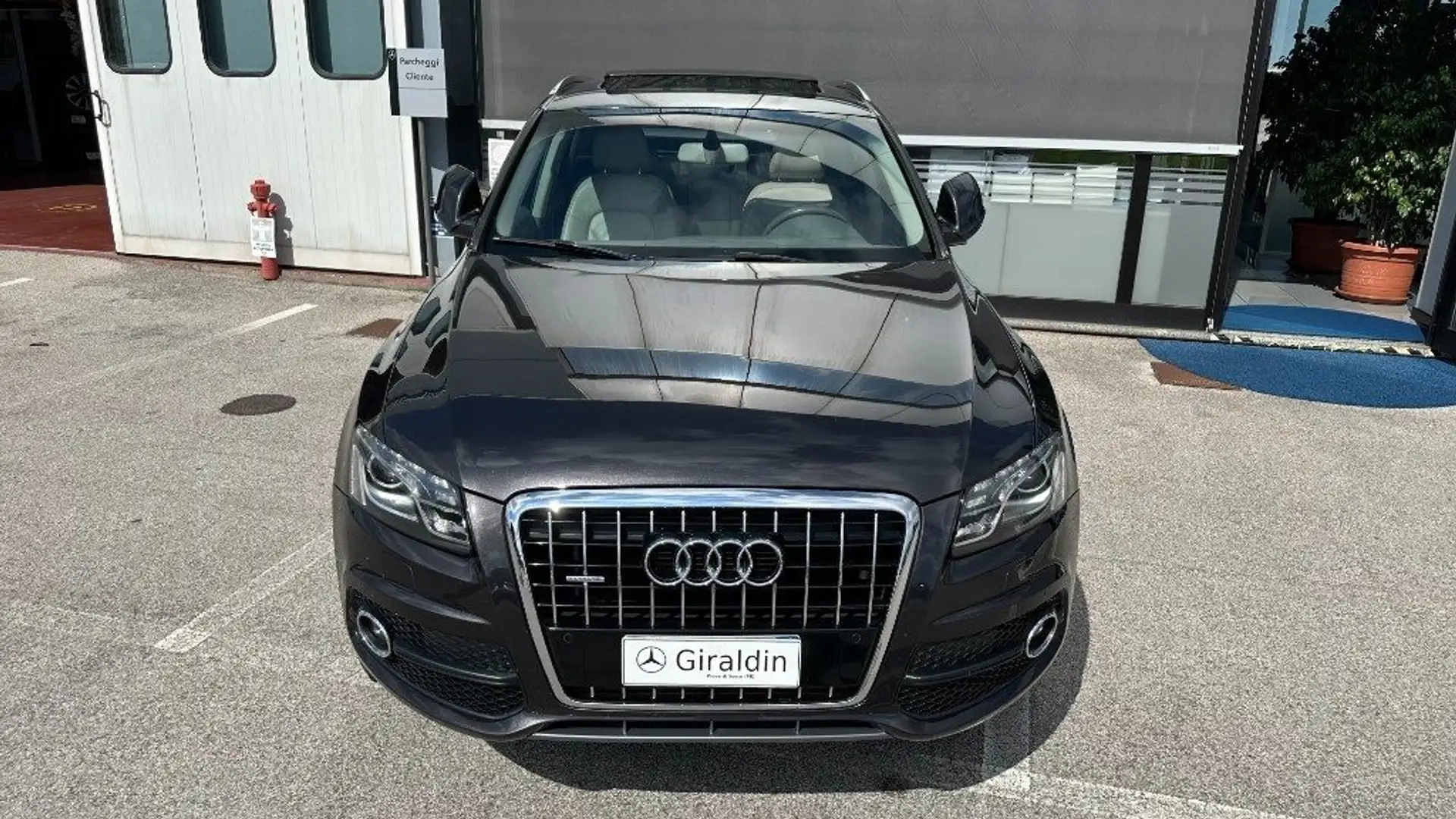 Audi Q5 3.0 V6 TDI quattro S tronic S Line Grigio - 2