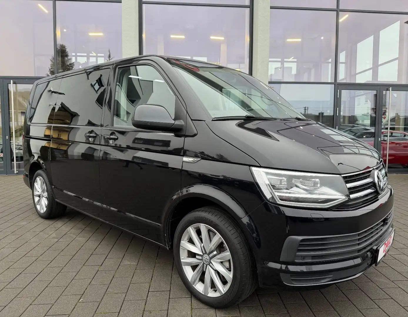 Volkswagen T6 Multivan 2.0 TDI Comfortline 7-Sitzer/DSG/LED Schwarz - 2