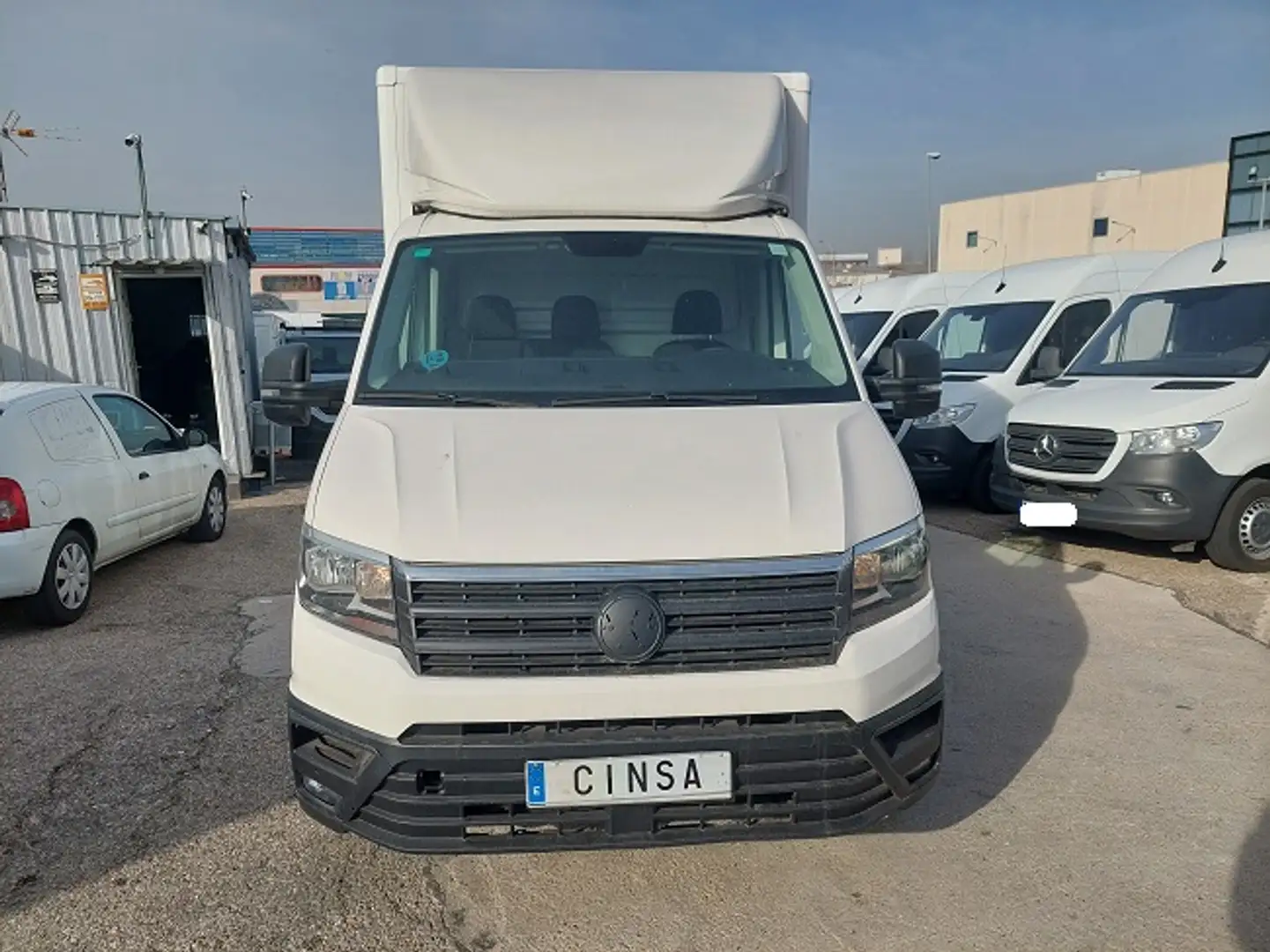 Volkswagen Crafter Ch. Cb. Carrozado 2.0TDI SCR 35 BL L4 103k Wit - 2