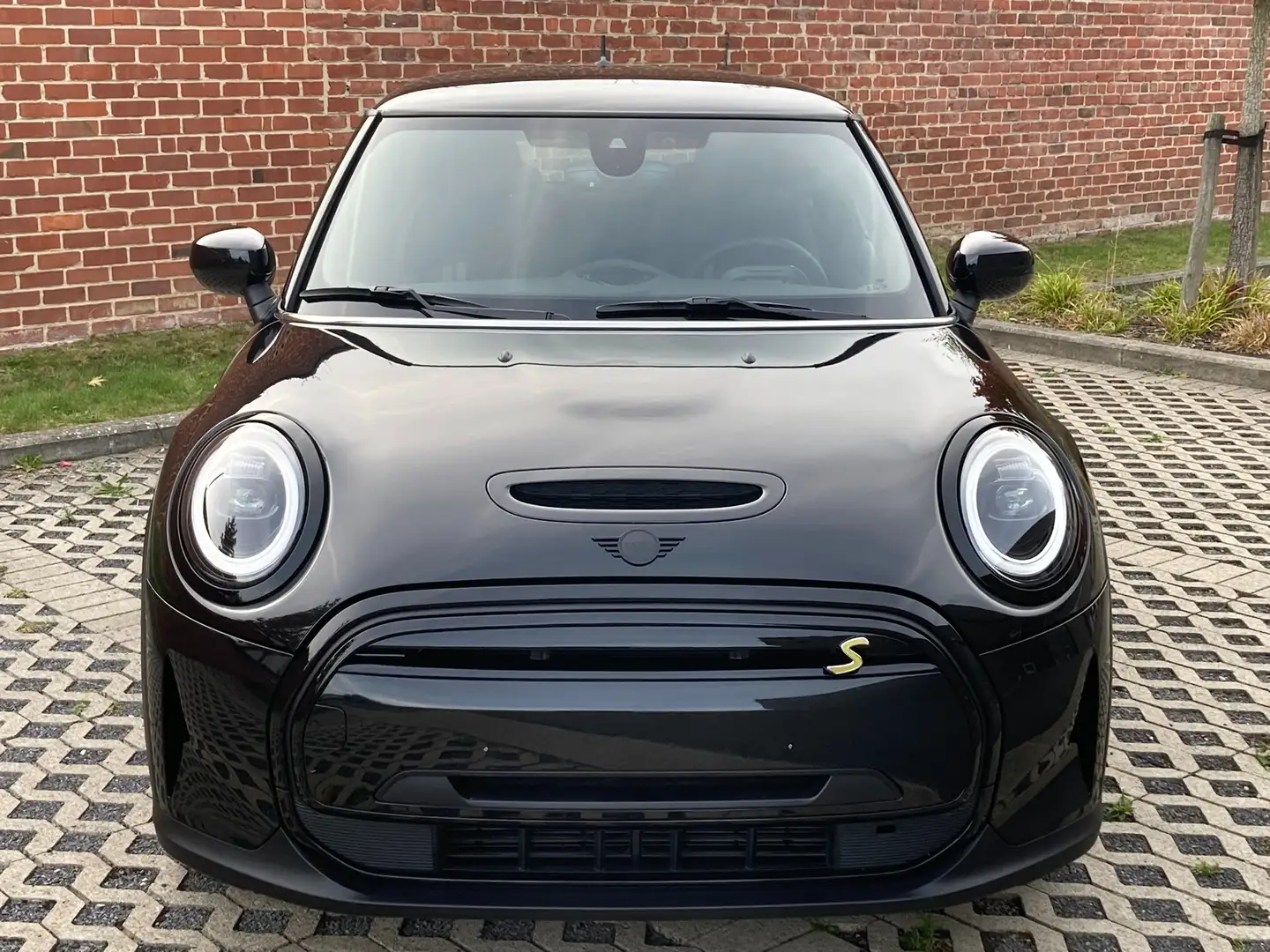 MINI Cooper SE Essential Trim - Black Pack - Slechts 7.000 Km - 1
