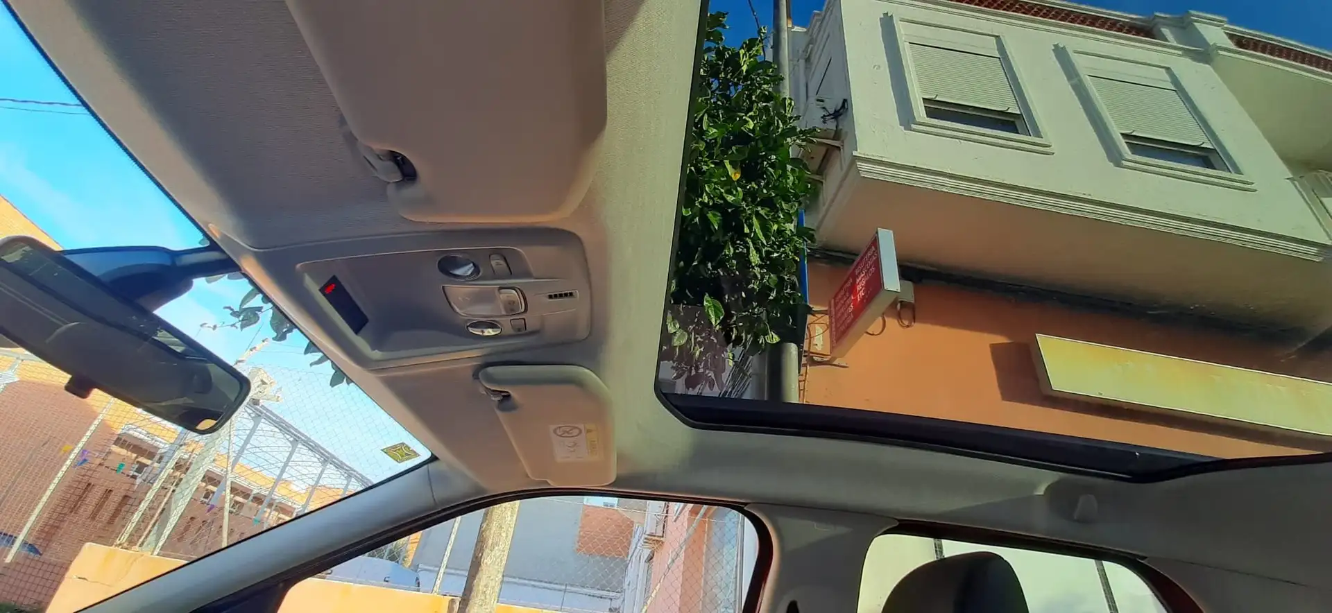 Citroen C4 Cactus C4 Cactus 1.6 BlueHDi Shine 100 Shine Rojo - 2