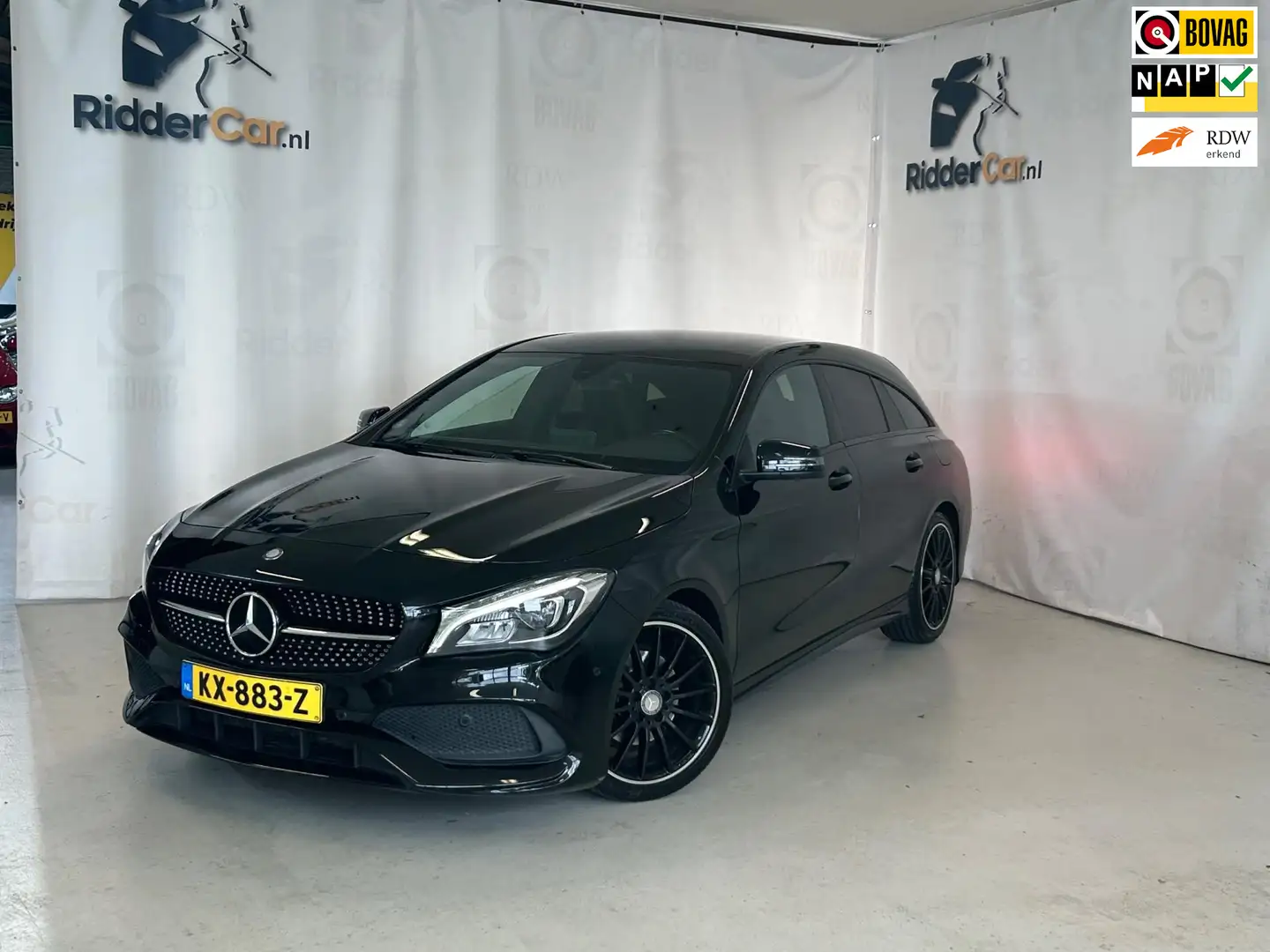 Mercedes-Benz CLA 180 Shooting Brake Ambition AMG Line|GARANTIE|NAP|LED| Noir - 1