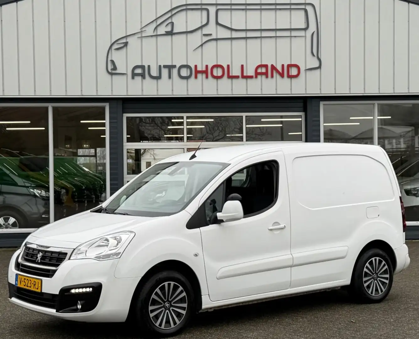 Peugeot Partner 1.6 HDI 73KW 99PK EURO 6 TREKHAAK/ AIRCO/ NAVIGATI Blanc - 1