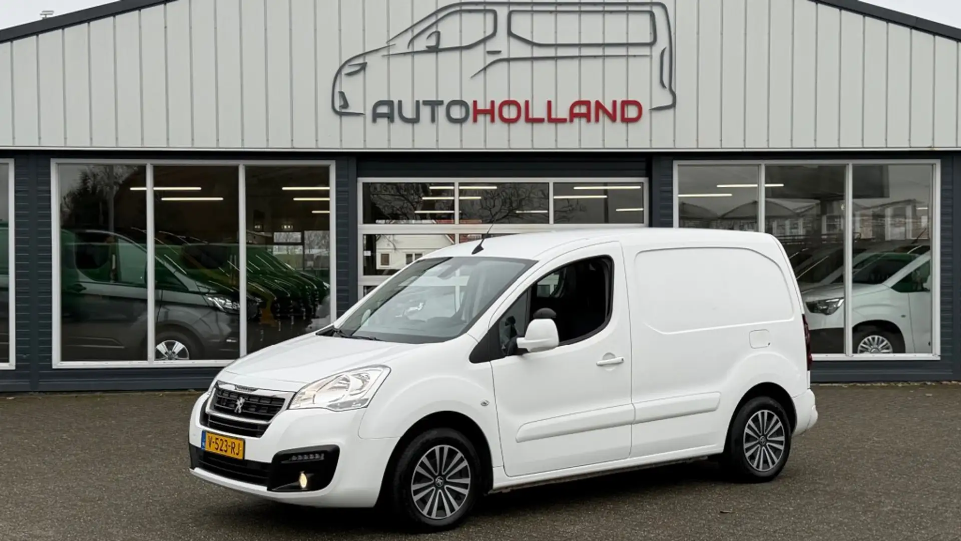 Peugeot Partner 1.6 HDI 73KW 99PK EURO 6 TREKHAAK/ AIRCO/ NAVIGATI Blanc - 2